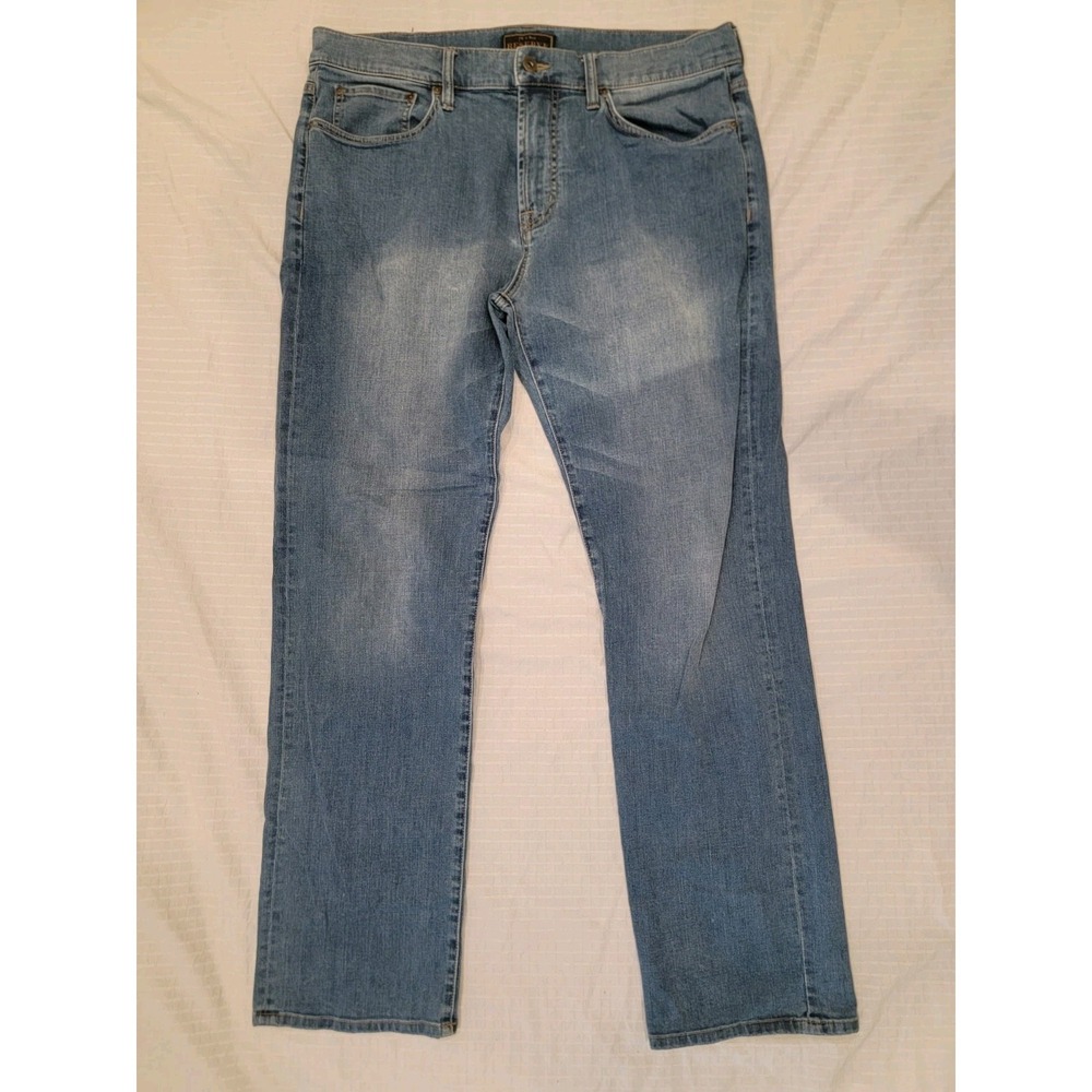 Jos A. Banks Reserve stretch jeans:‎ Relaxed fit, Medium Wash, Mens 36x34 EUC